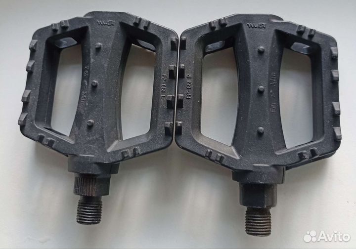 Педали пластиковые