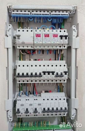 Электрик. Услуги электрика. Электромонтаж под ключ