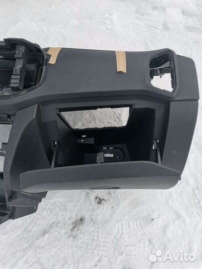 Панель LADA X-RAY