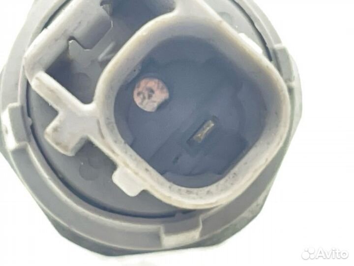 Датчик давления масла двс Toyota Noah AZR60 2.0