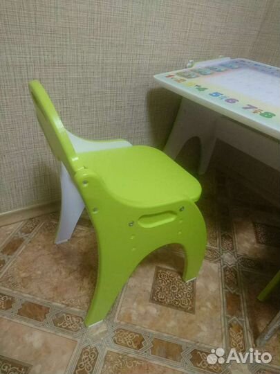 Комплект детской мебели стол и стул