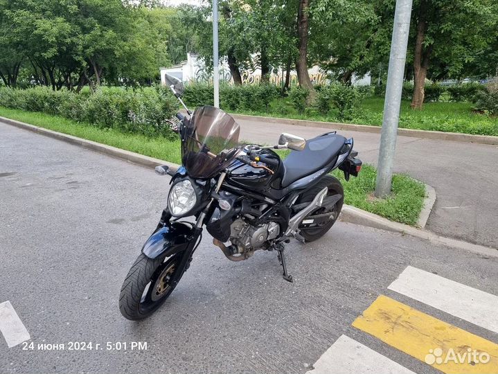 Мотоцикл Suzuki SFV 650 Gladius, 2013