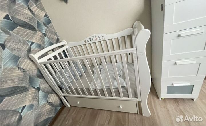 Детская кроватка