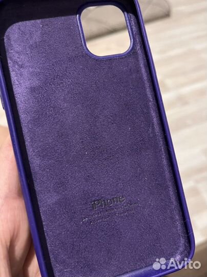 Чехол на iPhone 11