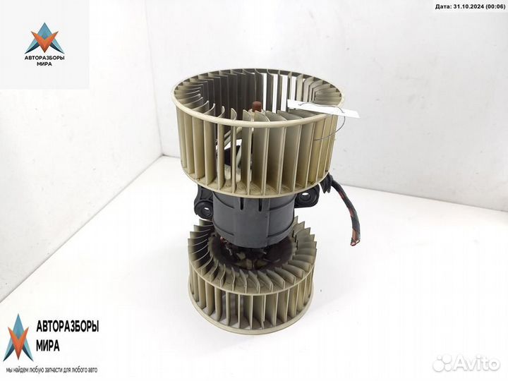 Моторчик печки BMW 5 E39 рест. 2001 8385558