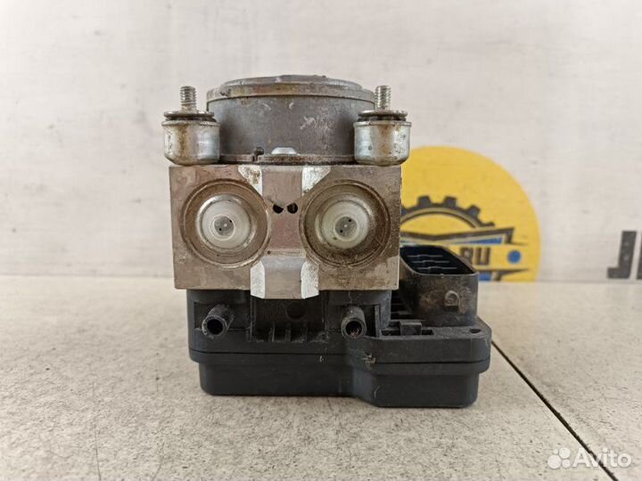 Блок ABS Mitsubishi L200 KB4T 2009