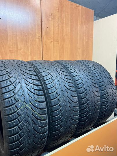 Pirelli Formula Ice 205/55 R16