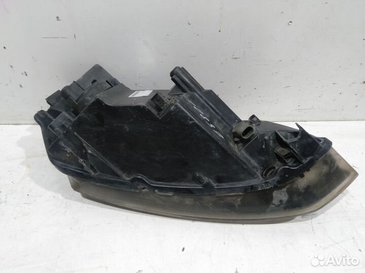 Фара левая polo (SED RUS) (2011)