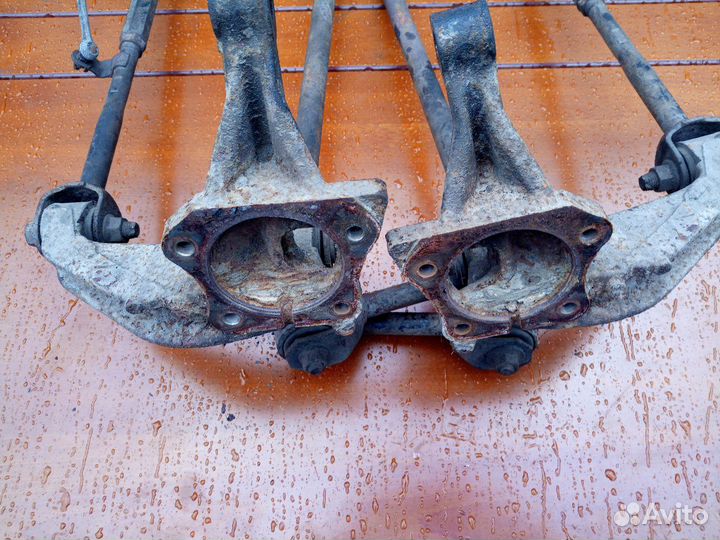 Цапфа Тойота Камри 50