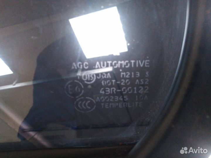 Стекло двери задней правой форточка Mitsubishi Lan