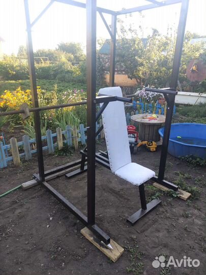 Стойки для жима штанги