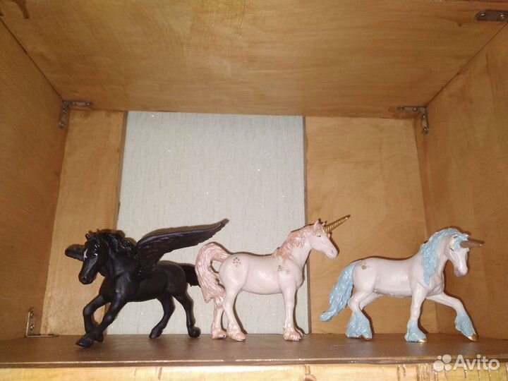 Коллекционные фигурки лошадей collectA, Papo