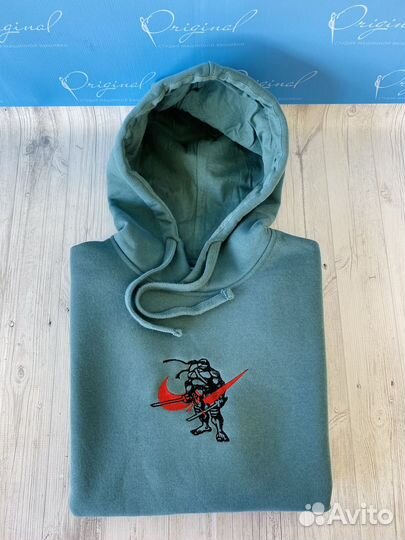 Машинная вышивка на одежде