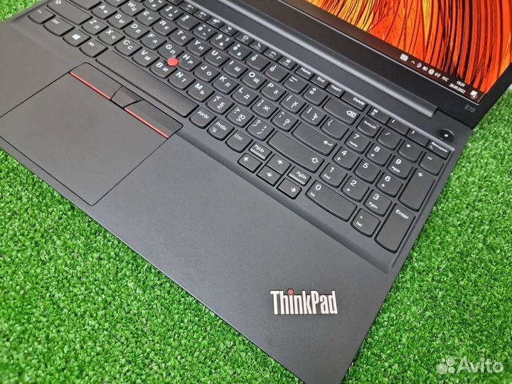 Lenovo Thinkpad E15 FullHD Ryzen 5 5500u/8gb/512gb