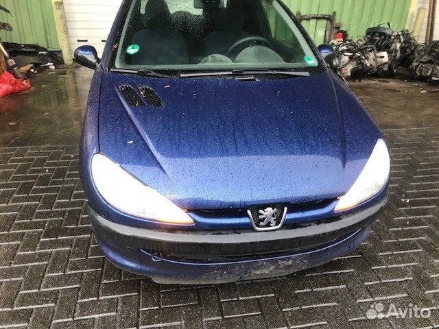 Разбор на запчасти Peugeot 206