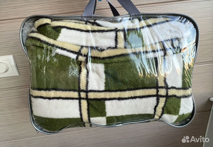 Плед. Пуховое и шерстяное одеяло