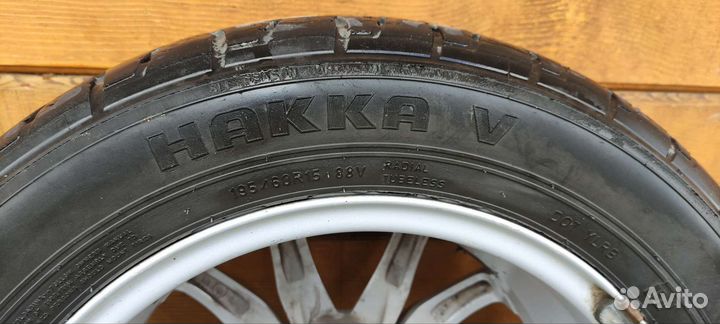 Nokian Tyres Hakka V 195/60 R15