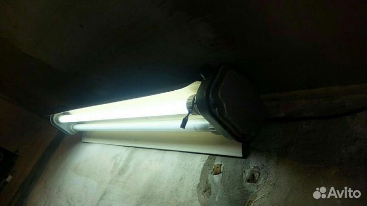 Светильники с лампами дневного света