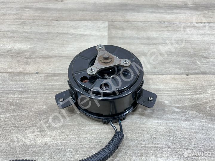 Моторчик вентилятора двигателя Solaris 2 / Rio 4