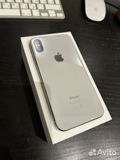 iPhone X, 64 ГБ