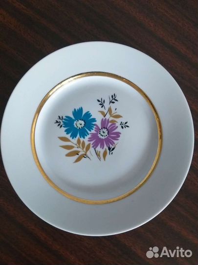 Тарелки новые с историей, фарфор,Бронница,ссср