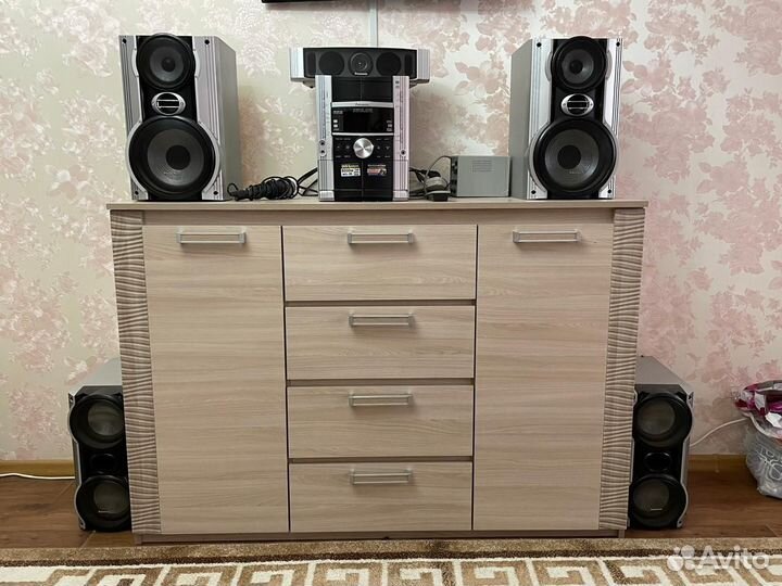 Комод кремовый бу