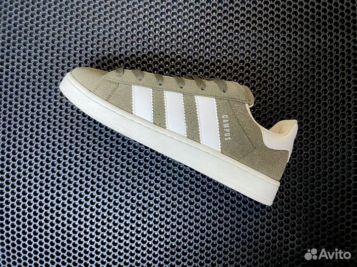 Кроссовки Adidas оптом