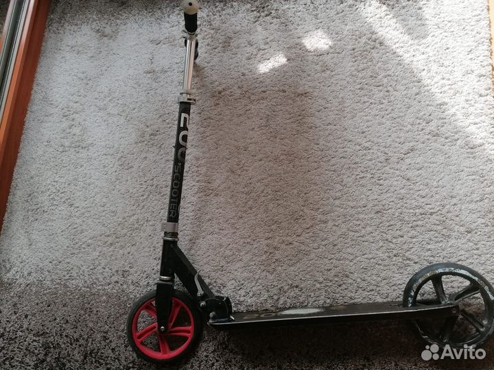 Самокат взрослый scooter 200