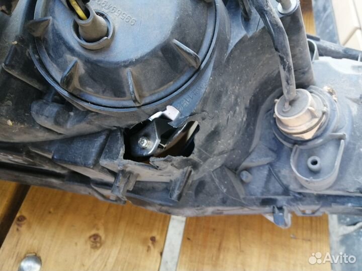 Фары оригинал на Митсубиши Лансер 10 (Stanley )