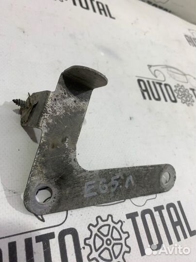 Кронштейн подкрылка задний левый Bmw 745 E65