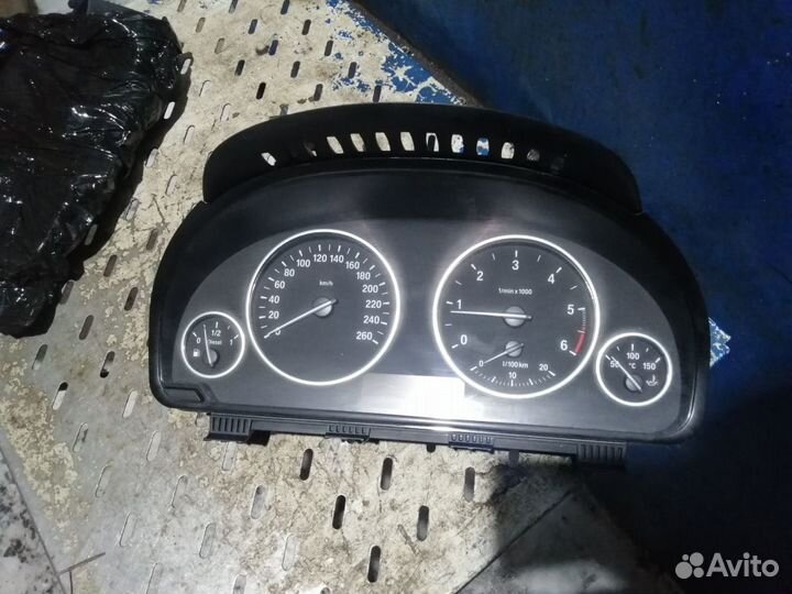 Панель приборов BMW X4 F26 F3 F25 X5 F15