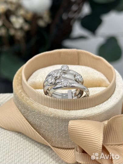 Золотое кольцо с бриллиантами