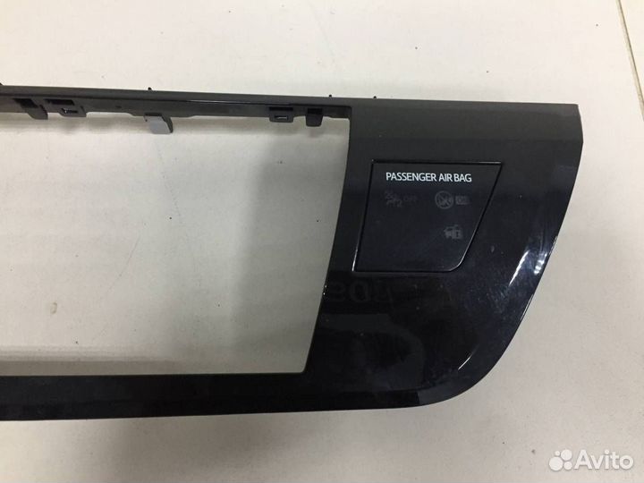 Рамка магнитолы Toyota Corolla E180 2013