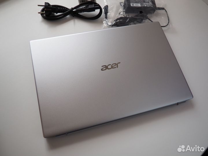 Новый ноутбук Acer в использовании не был i3 ips