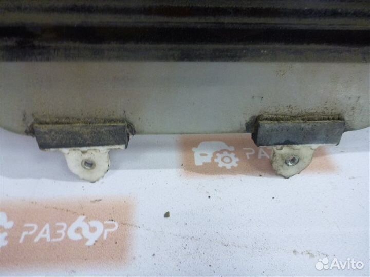 Стекло двери заднее левое Mitsubishi Lancer CS1A