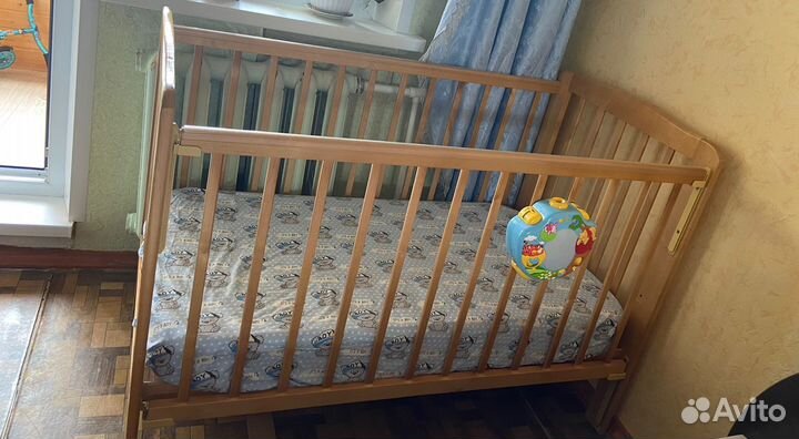 Детская кроватка