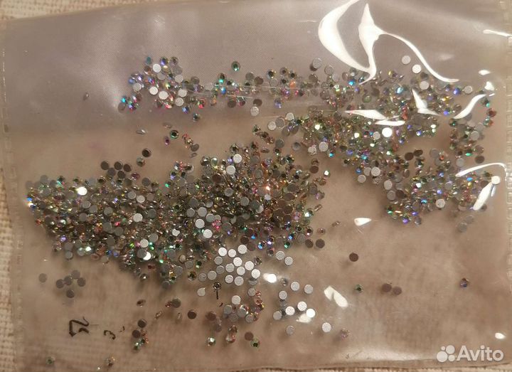 Стразы для ногтей