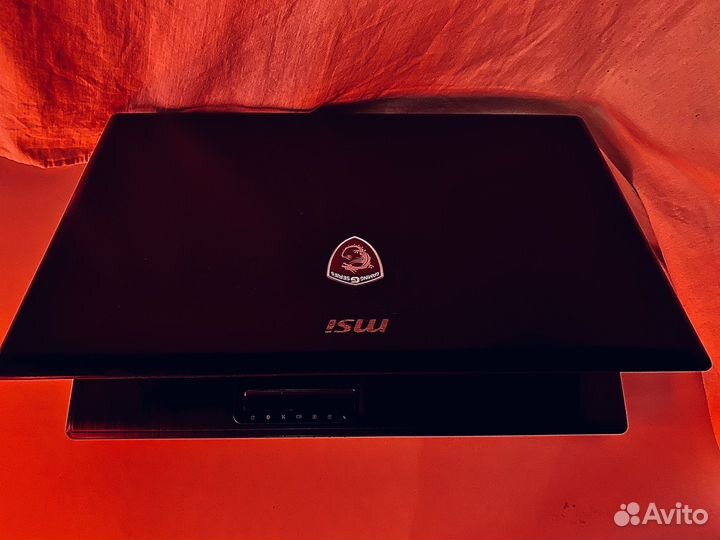 Игровой, большой 17д, мощный и быстрый ноутбук