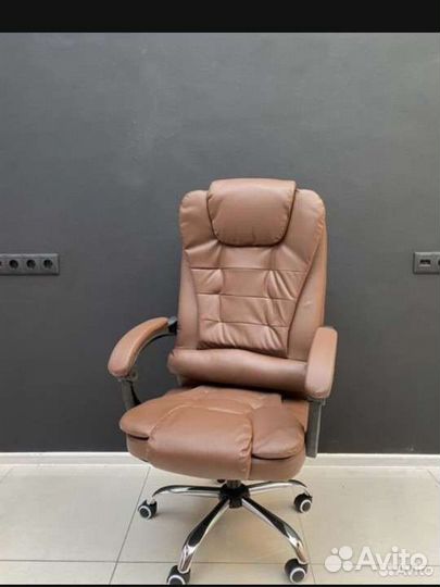 Офисное кресло