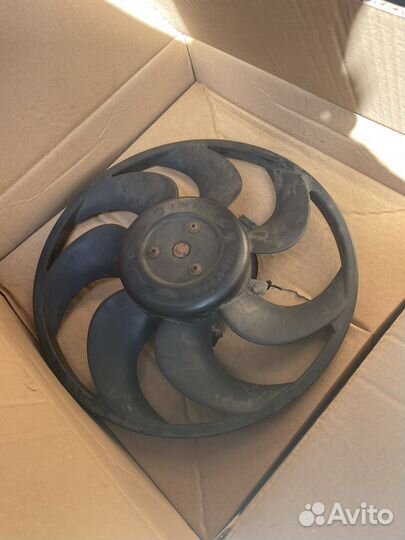 Оригинальный вентилятор радиатора 639