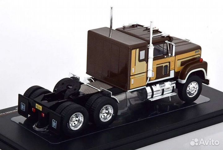 Масштабная модель ixo international Transtar 4300