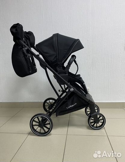 Прогулочная коляска luxmom с реверсивным блоком