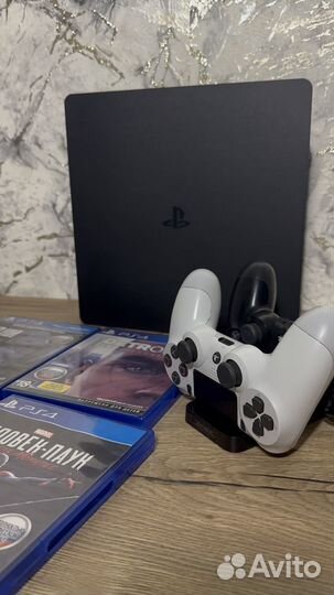 Sony PlayStation 4 slim 1tb
