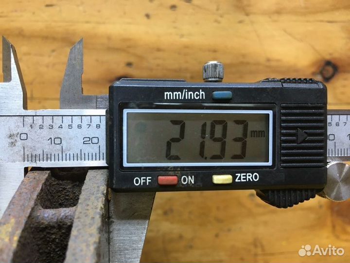 Диск тормозной передний правый Nissan Tiida C11