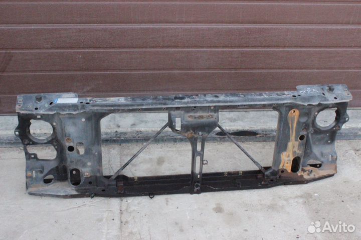 Передний телевизор Chevrolet Tahoe GMT400