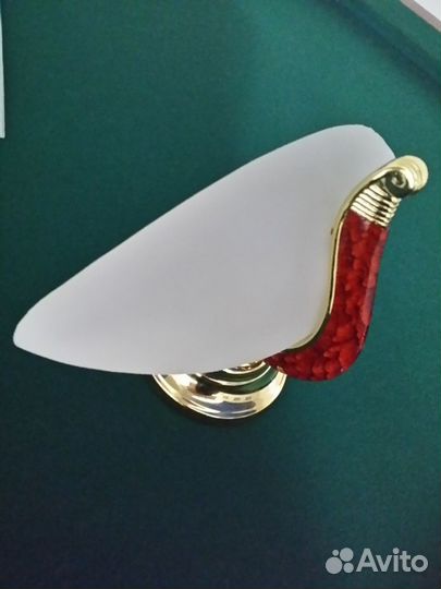 Настенные светильники 4 штуки