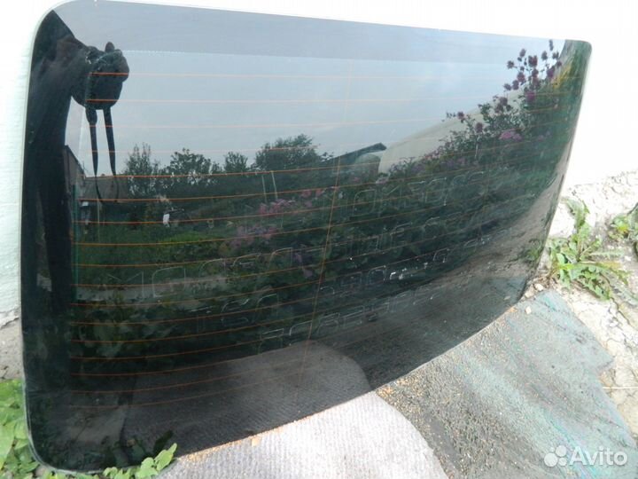 Стёкло задние,дверей,форточки