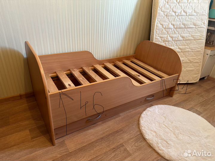 Кровать детская 140*70