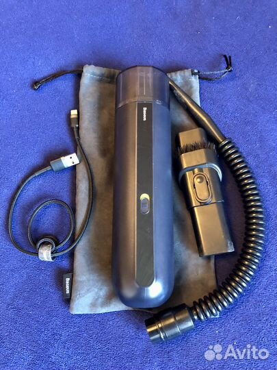 Автомобильный пылесос Baseus