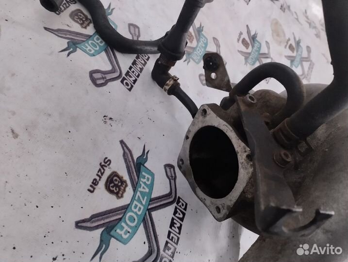 Коллектор впускной Volkswagen Passat B5